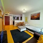 - Easy Access & Parking Apartment