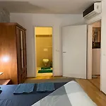 - Easy Access & Parking Apartment