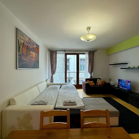 Apartament Midtown Easy Check-in & Parking