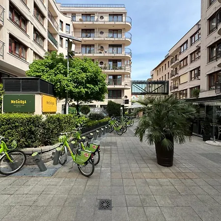 Appartamento - Easy Access & Parking *